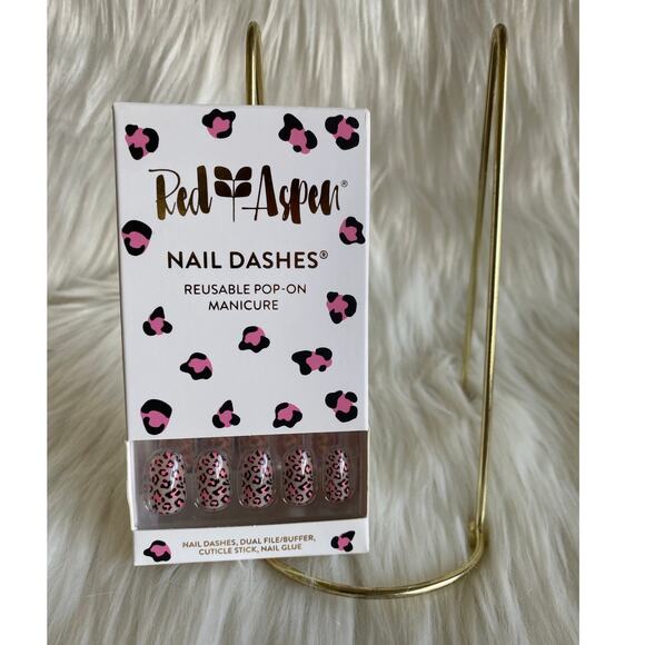 Red Aspen Nail Dashes- Pippa in Pink Leopard (Leopard Print Oval Nails) - Picture 1 of 3